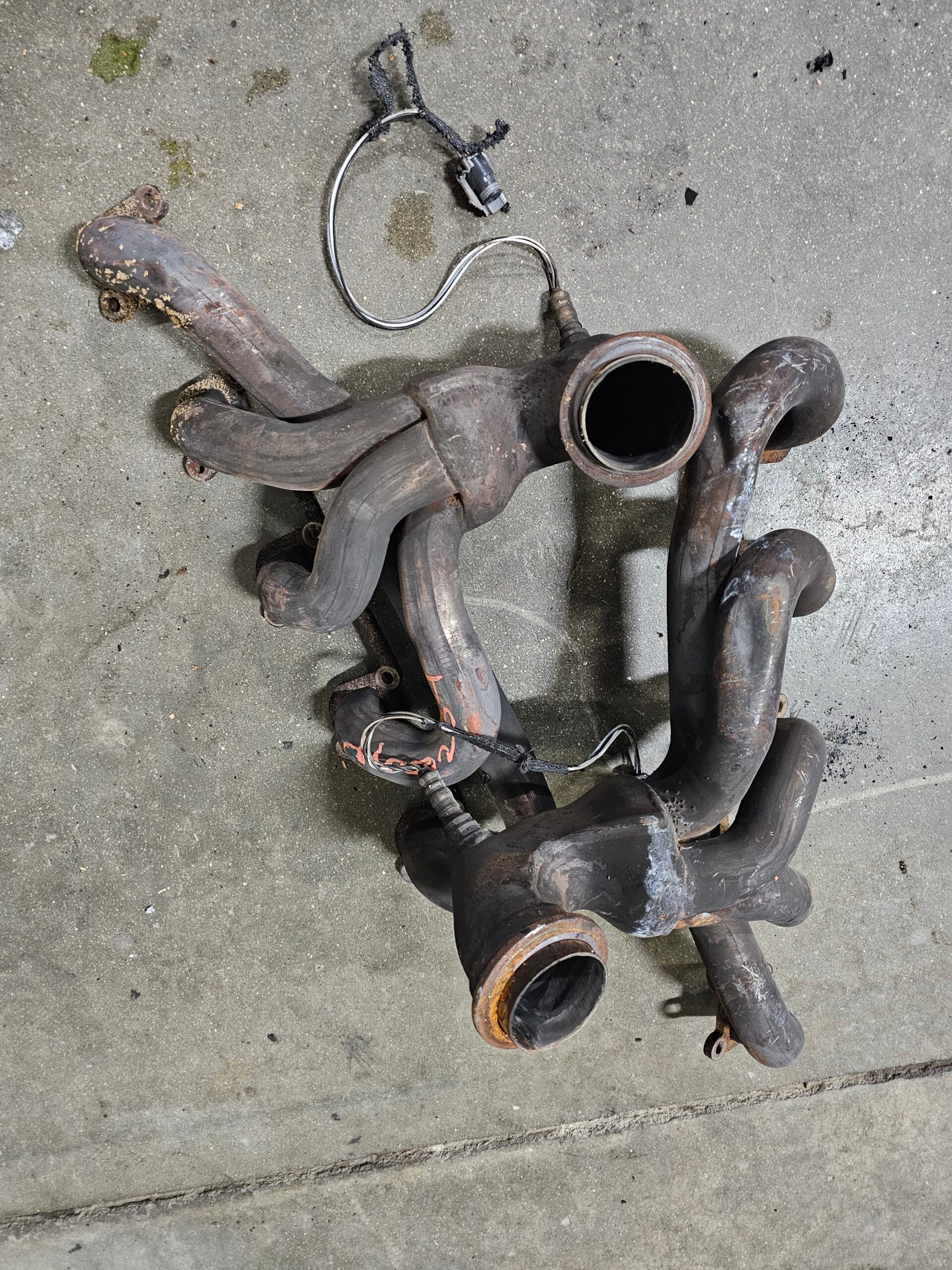 Gen.2 exhaust manifold pair