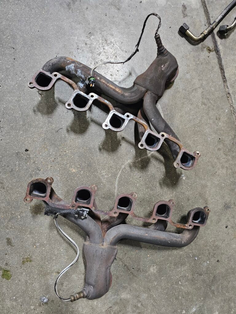 Gen.2 exhaust manifold pair