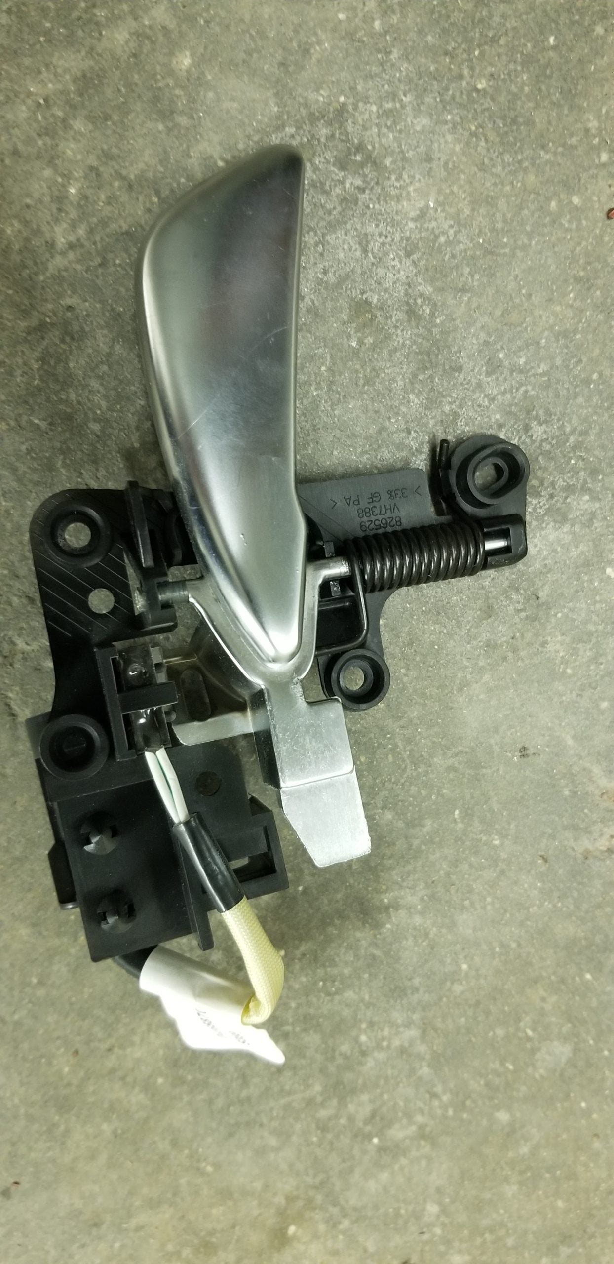 Gen 3 RH interior door handle